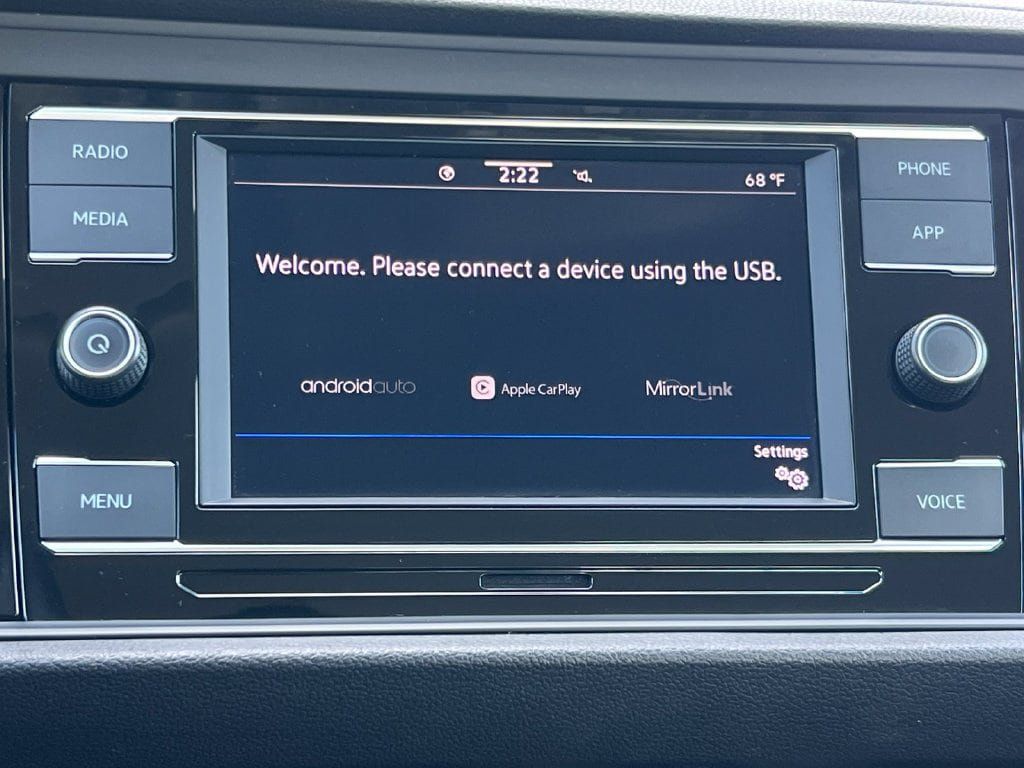 Used 2023 Volkswagen Jetta SE FWD image 20