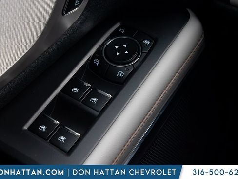 Used 2025 Ford Expedition Active AWD/4WD image 9