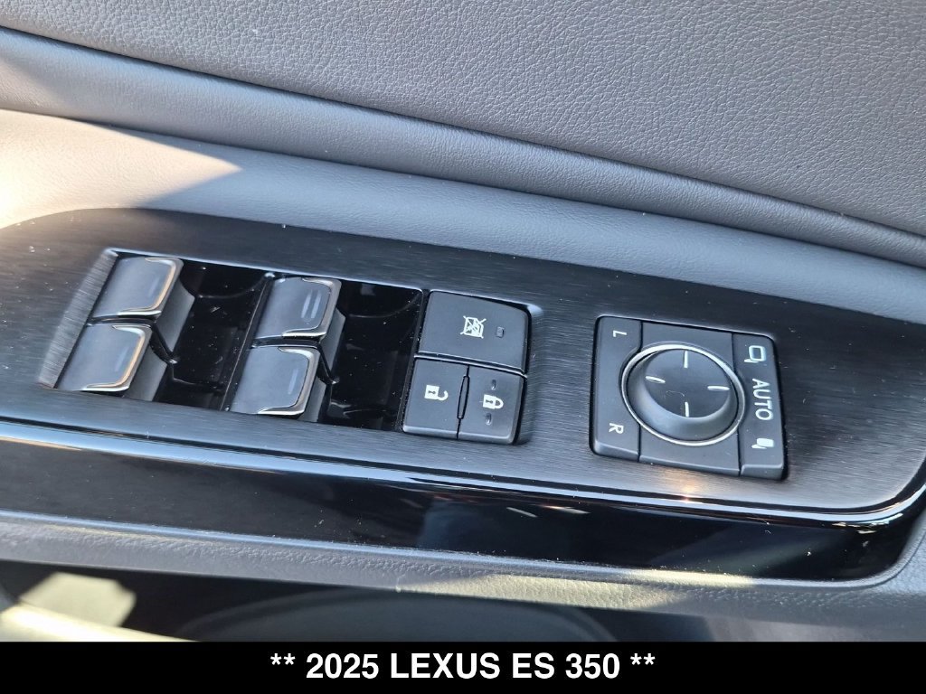 Used 2025 Lexus ES 350 w/ Accessory Package (Z2) FWD image 27