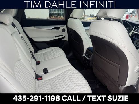 Used 2019 INFINITI QX50 Essential w/ Sensory Package image 16