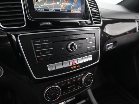 Used 2018 Mercedes-Benz GLS 450 4MATIC image 35