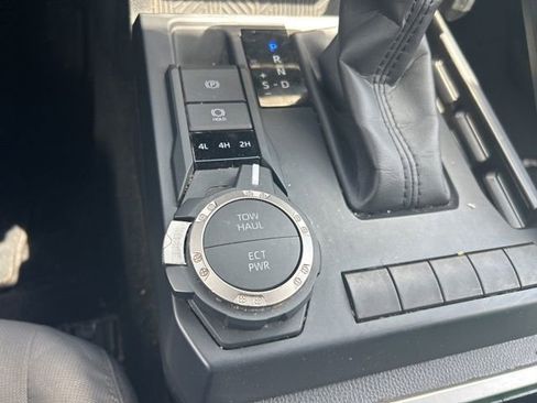 Used 2024 Toyota Tacoma SR5 image 31