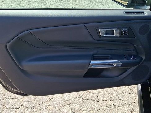 Used 2025 Ford Mustang GT Premium RWD image 8