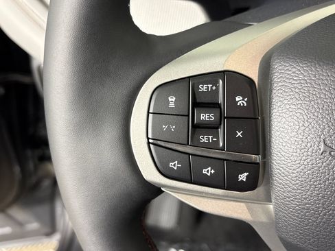 New 2026 Ford Explorer Active w/ Active Comfort Package RWD image 19