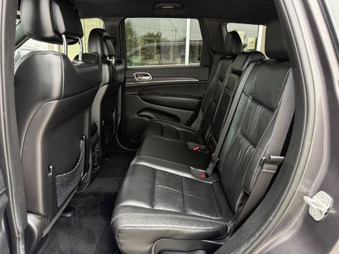Used 2014 Jeep Grand Cherokee Limited w/ Trailer Tow Group IV AWD/4WD image 10