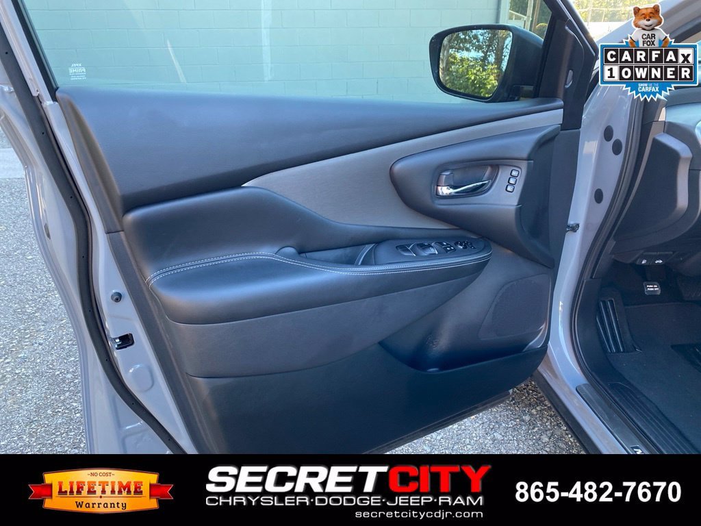 Used 2024 Nissan Murano SL w/ Cargo Package AWD/4WD image 13
