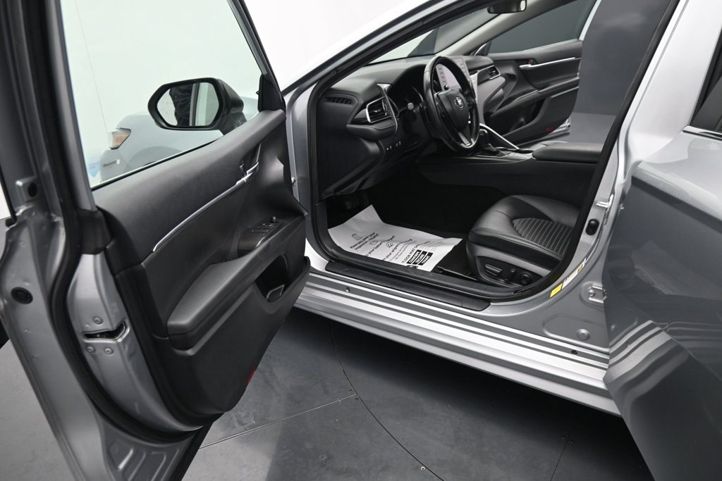 Used 2024 Toyota Camry SE FWD image 17