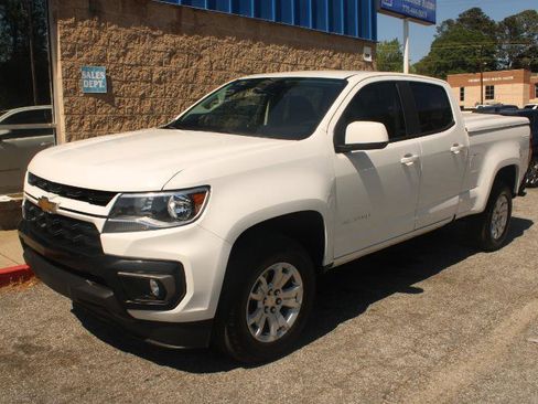 Used 2022 Chevrolet Colorado LT w/ Safety Package RWD image 2