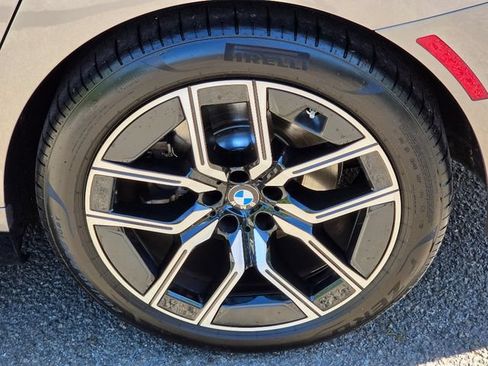 Used 2023 BMW 740i RWD image 15