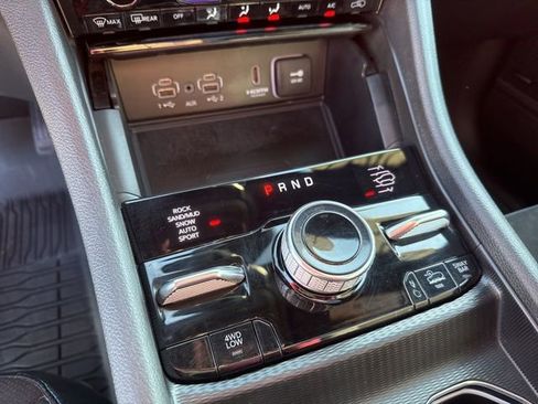 Used 2024 Jeep Grand Cherokee Trailhawk w/ Luxury Tech Group III image 29