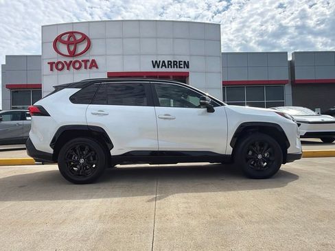Used 2025 Toyota RAV4 XSE w/ Advanced Technology Package AWD/4WD image 3