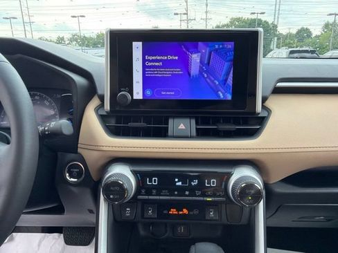 Used 2024 Toyota RAV4 XLE w/ Convenience Package AWD/4WD image 18