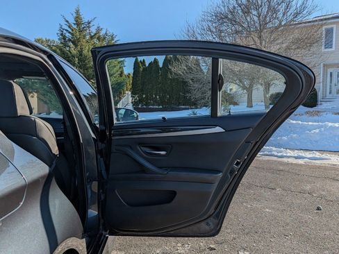 Used 2016 BMW M5 w/ Premium Package image 13