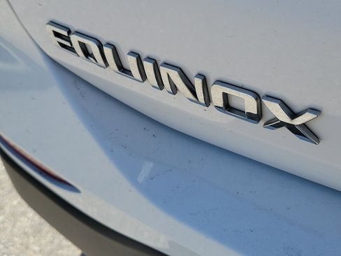 Used 2023 Chevrolet Equinox LS w/ LS Convenience Package FWD image 11