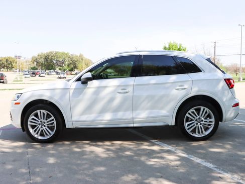 Used 2018 Audi Q5 2.0T Premium Plus w/ Premium Plus Package image 4