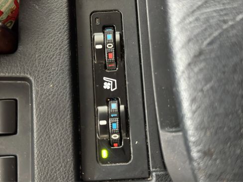 Used 2013 Lexus RX 450h FWD w/ Navigation Pkg image 35