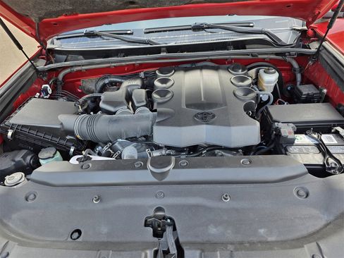 Used 2021 Toyota 4Runner SR5 Premium image 29