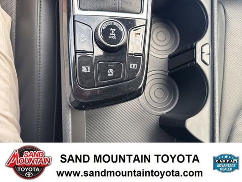 Used 2023 Kia Sportage EX AWD/4WD image 18