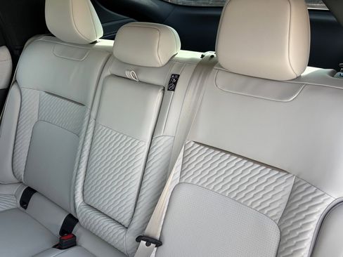 New 2026 Nissan Leaf Platinum+ w/ Cargo Package (Platinum+) image 24