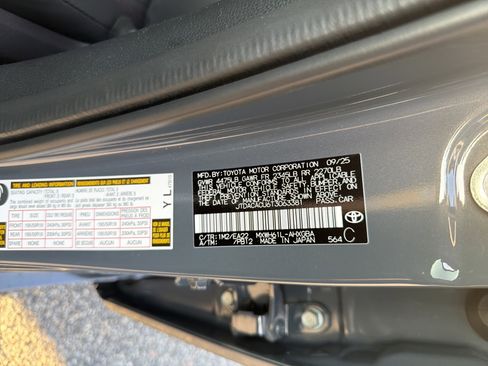 New 2026 Toyota Prius Plug-In Hybrid FWD image 31