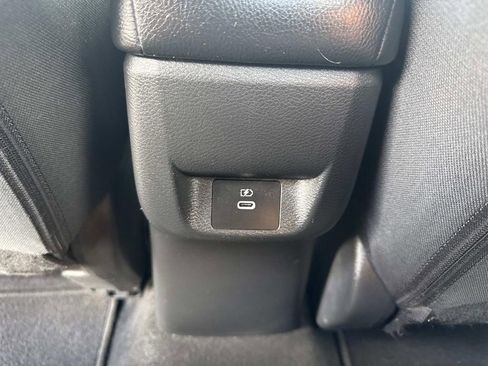 Certified 2023 Nissan Versa SV image 18