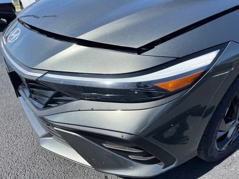 New 2026 Hyundai Elantra Sport FWD image 11