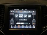 Used 2022 Jeep Cherokee Trailhawk image 6