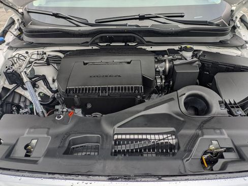 Used 2025 Honda Pilot Touring image 26