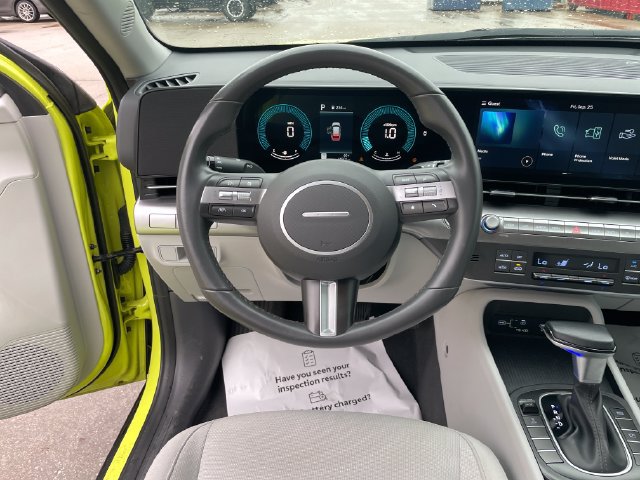 Used 2025 Hyundai Kona SEL AWD/4WD image 23