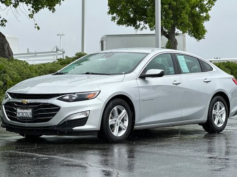 Used 2022 Chevrolet Malibu LS w/ Driver Confidence Package II FWD image 8