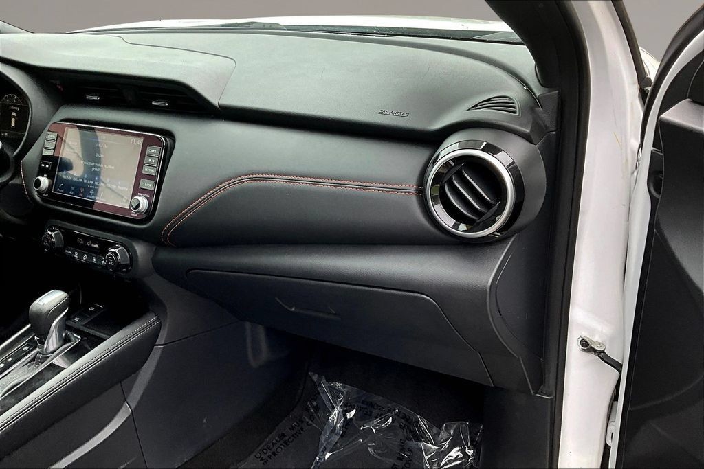 Used 2024 Nissan Kicks SR FWD image 24