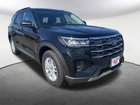 New 2025 Ford Explorer Active image 7