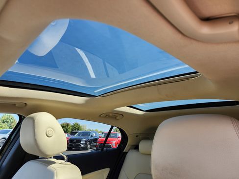 Used 2019 Mercedes-Benz GLA 250 4MATIC image 21