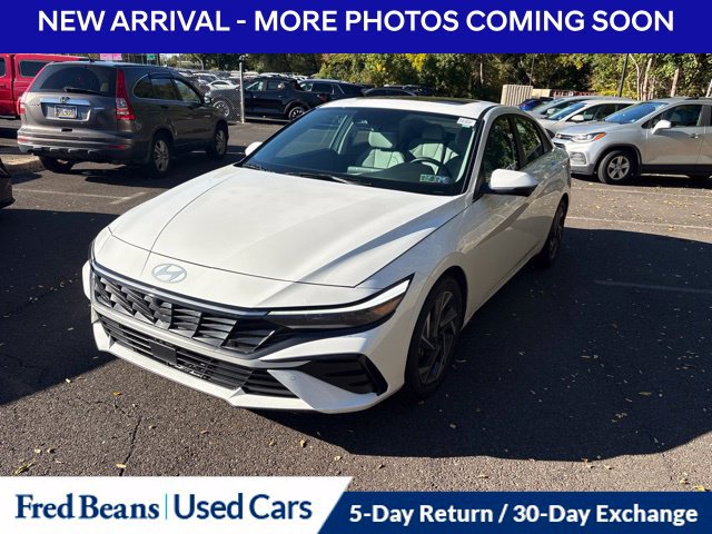 Certified 2024 Hyundai Elantra Limited FWD image 1