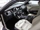 Used 2010 Ford Mustang Convertible image 3