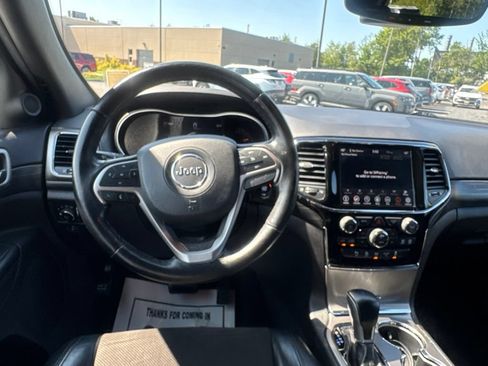 Used 2020 Jeep Grand Cherokee Laredo w/ Quick Order Package 2BN North AWD/4WD image 21