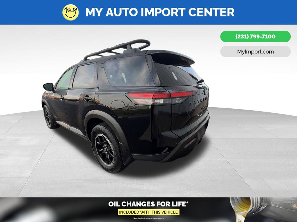 Used 2025 Nissan Pathfinder Rock Creek AWD/4WD image 5