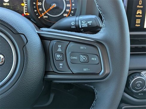 New 2025 Jeep Gladiator Sport image 26