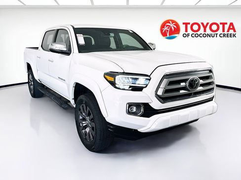 Used 2022 Toyota Tacoma Limited RWD image 1