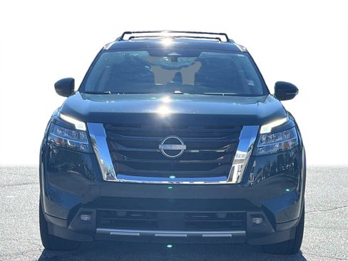 Used 2022 Nissan Pathfinder SL w/ SL Premium Package image 32