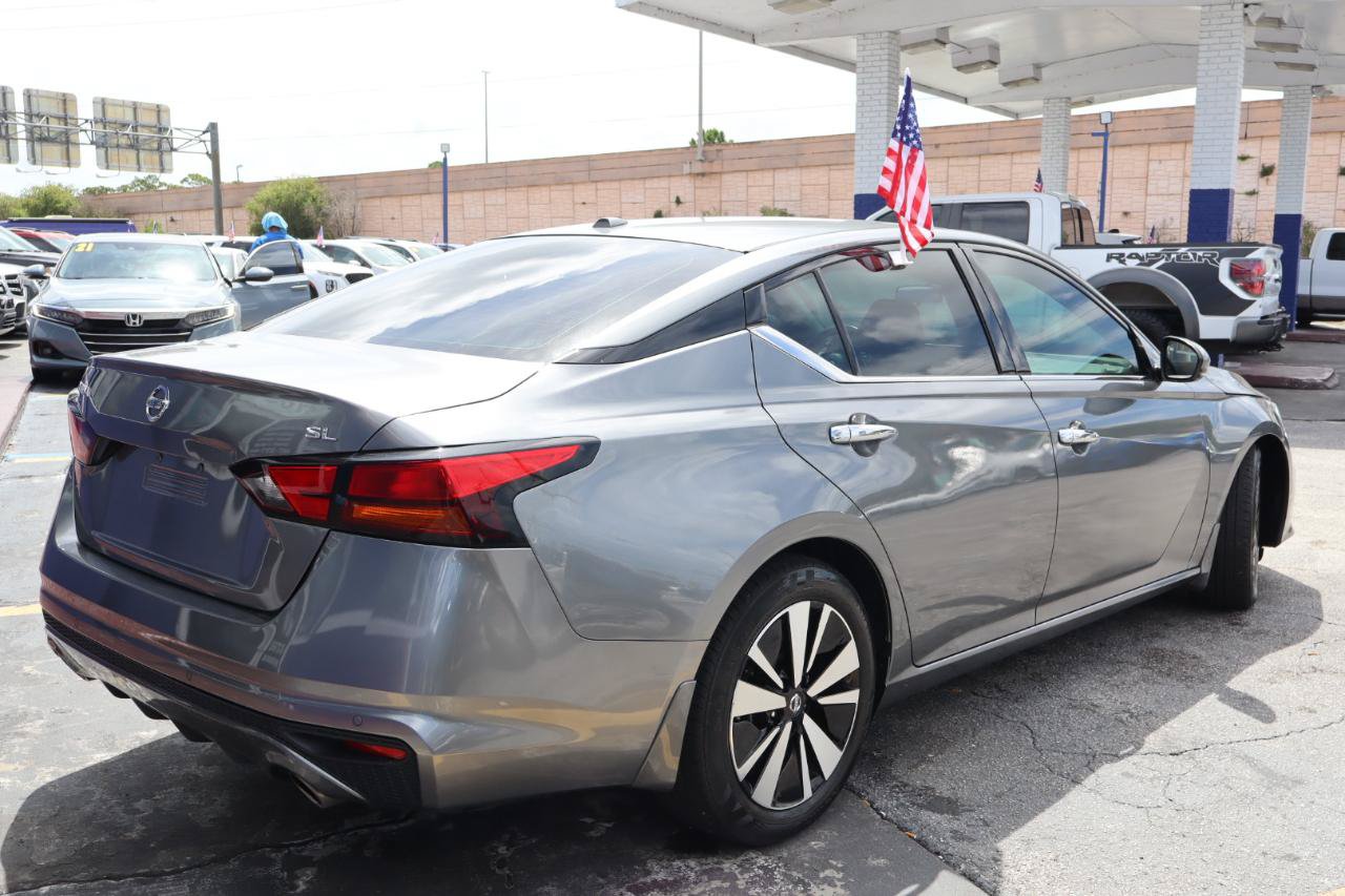 Used 2021 Nissan Altima 2.5 SL FWD image 5