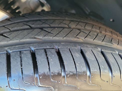 Used 2024 Mercedes-Benz GLE 350 4MATIC w/ 3rd Row Seat Package image 26