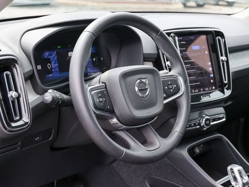 Certified 2024 Volvo XC40 B5 Ultimate w/ Protection Package Premier AWD/4WD image 35