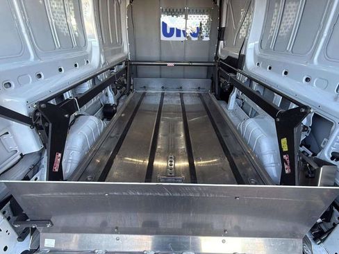 Used 2023 Ford Transit 250 Medium Roof AWD image 17