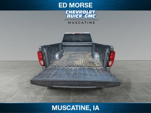 Used 2023 GMC Sierra 1500 SLE w/ Enhanced Capability Package AWD/4WD image 18