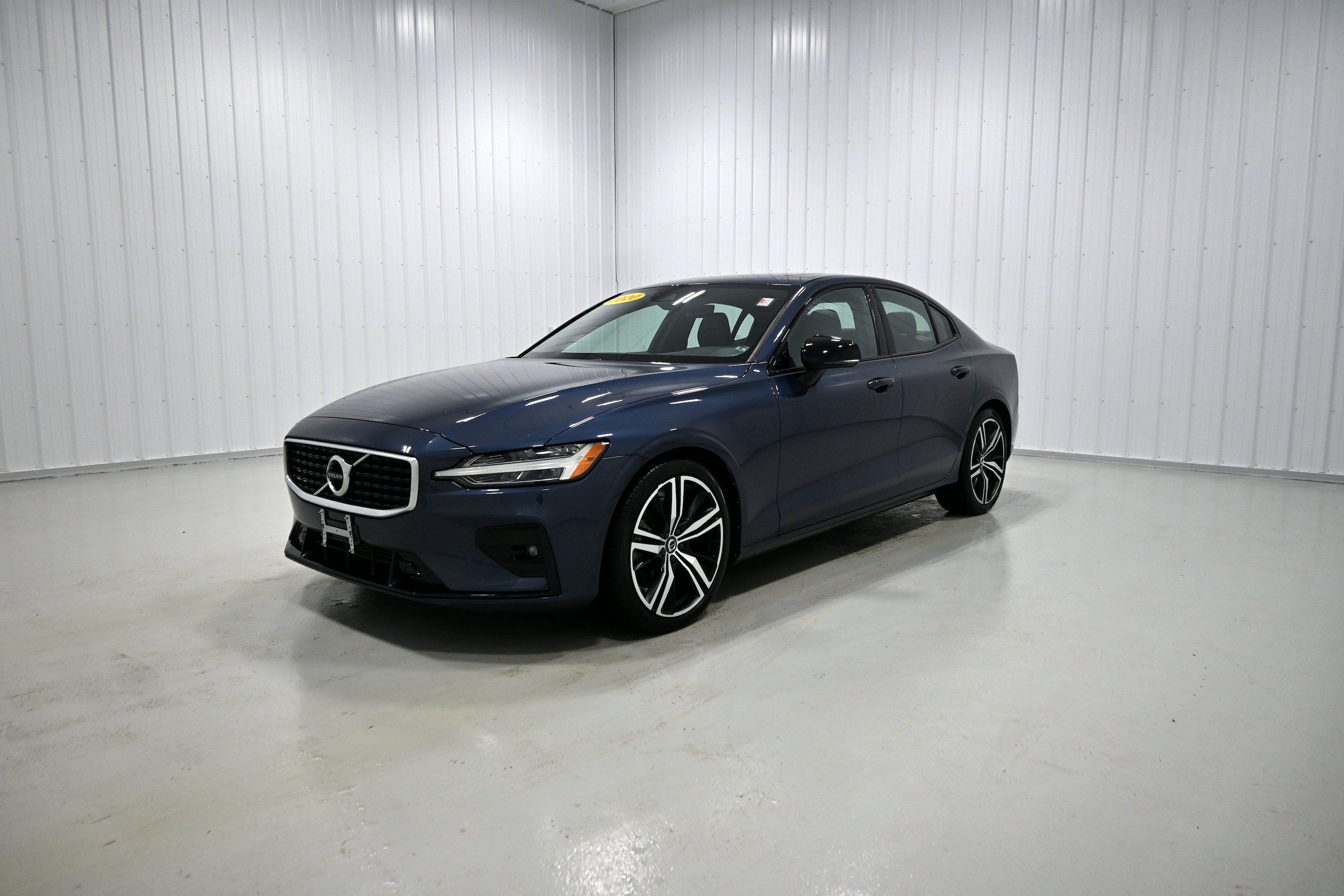 Used 2020 Volvo S60 T6 R-Design AWD/4WD image 24