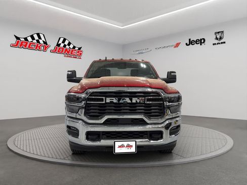 Used 2025 RAM 2500 Big Horn AWD/4WD image 12