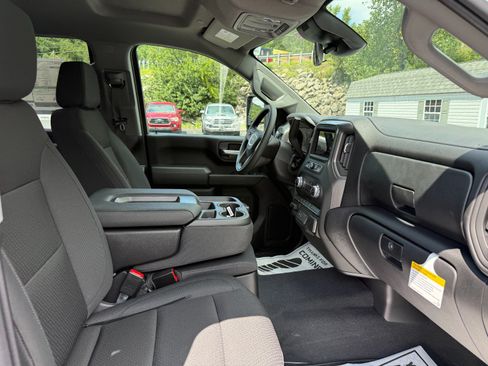 New 2026 GMC Sierra 3500 Pro AWD/4WD image 21