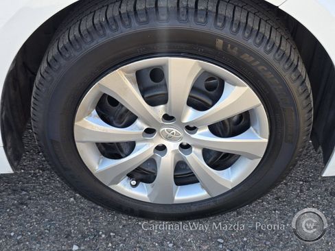 Used 2024 Toyota Corolla LE FWD image 12