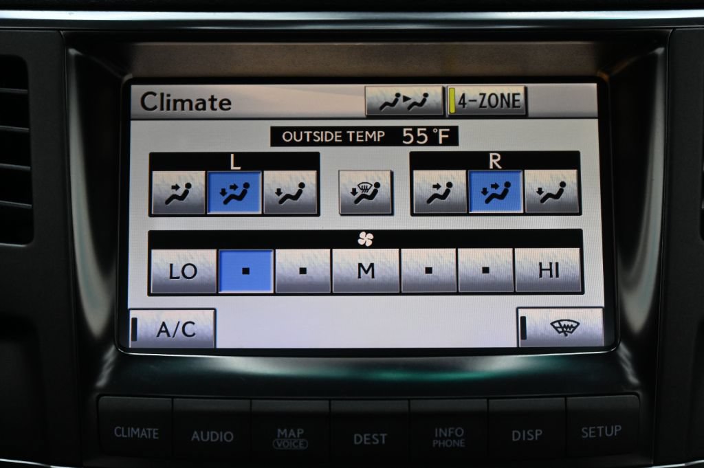 Used 2011 Lexus LX 570 4WD w/ Luxury Pkg image 30